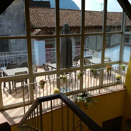 Lägenhet Feel At La Terrazza Sul Borgo *