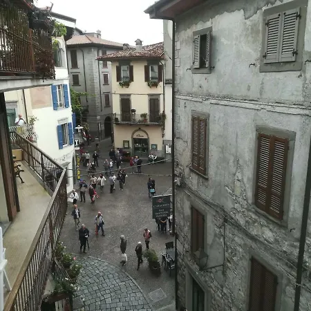 Lägenhet Feel At La Terrazza Sul Borgo