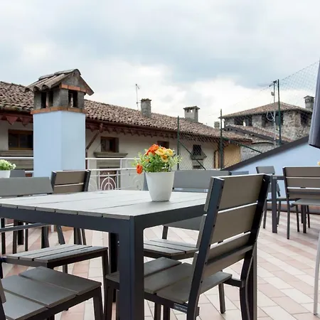 Lägenhet Feel At La Terrazza Sul Borgo *