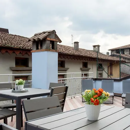 Feel At La Terrazza Sul Borgo Lägenhet