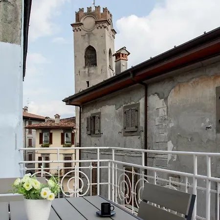 Feel At La Terrazza Sul Borgo Lovere